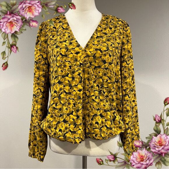 A new Day Floral Yellow long sleeve blouse Top size medium - Picture 1 of 12